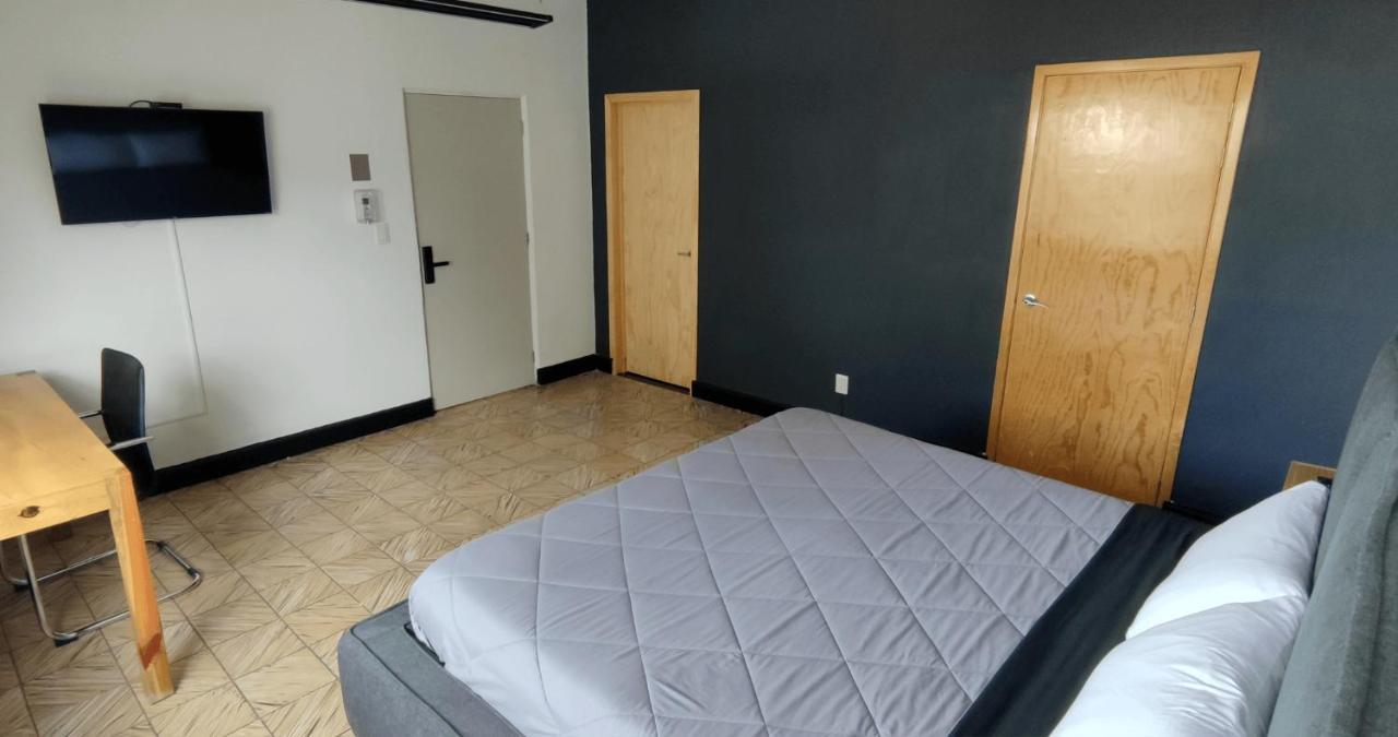 Habitaciones Privadas Con Bano Propio En Una Zona Segura Y Centrica De Guadalajara. 외부 사진
