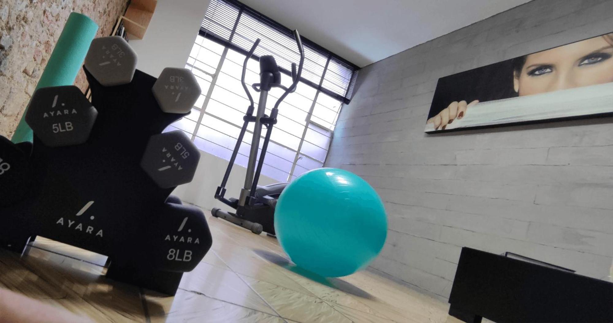 Habitaciones Privadas Con Bano Propio En Una Zona Segura Y Centrica De Guadalajara. 외부 사진